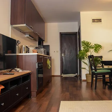 Apartmán Dinos 2 Bed Cozy At Close To The Lift *