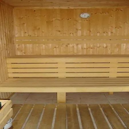 Dinos 2 Bed Cozy At Close To The Lift *